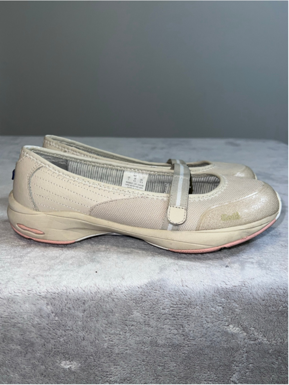 Women's Keds Flats Shoes Size 7 Beige Pink